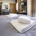 فندق Drexel's Parkhotel Am Schloss كرومباخ