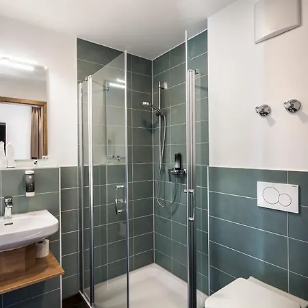 Drexel's Parkhotel Am Schloss ホテル クルムバハ