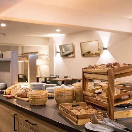 Drexel's Parkhotel Am Schloss 4* クルムバハ